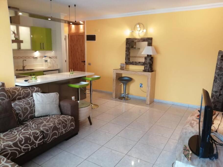 Casa Lucia Διαμέρισμα Arona  Εξωτερικό φωτογραφία