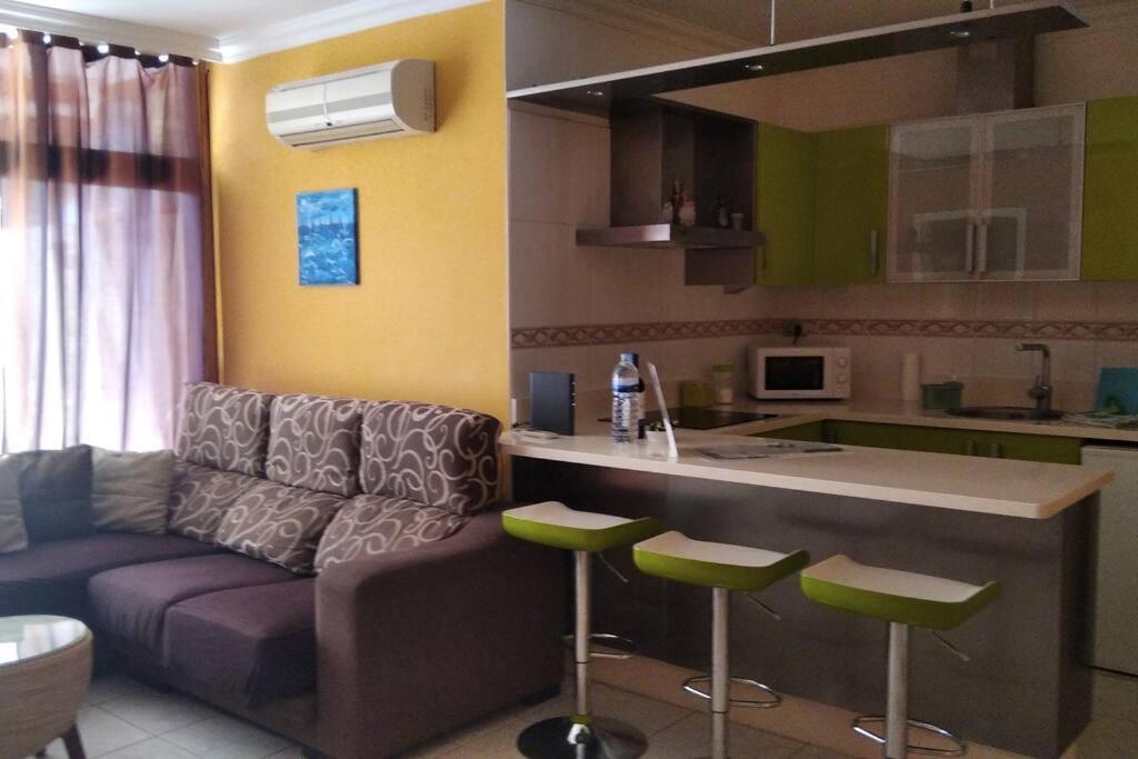 Casa Lucia Διαμέρισμα Arona  Εξωτερικό φωτογραφία